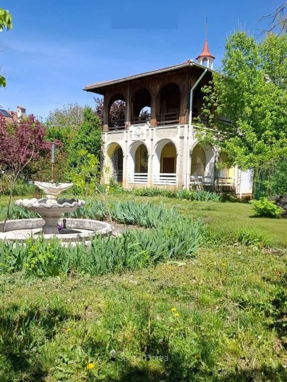 Snagov Club-vila 1490 mp teren