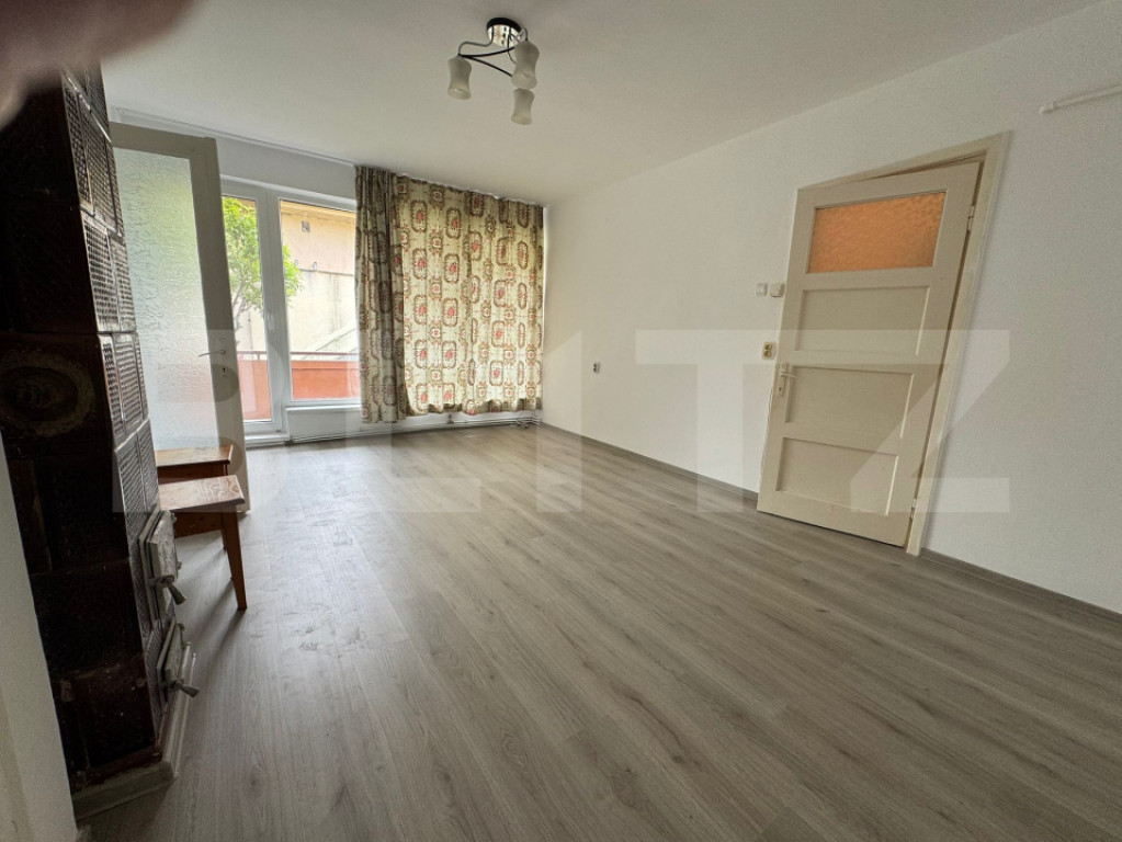 Apartament 2 camere, 47 mp, la curte, zonă Ultracentrală