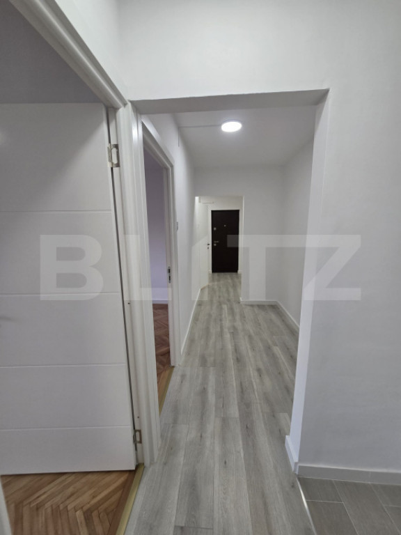 Apartament 3 camere, 80 mp utili, balcon – zona Micro 5
