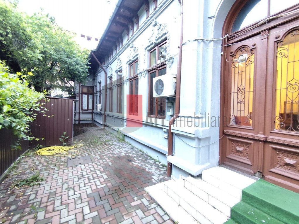 Inchiriere Spatiu Comercial, pretabil restaurant, zona Pa...