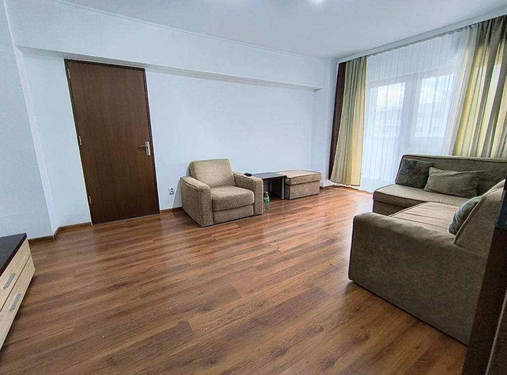 Apartament 3 camere- Calea Mosilor