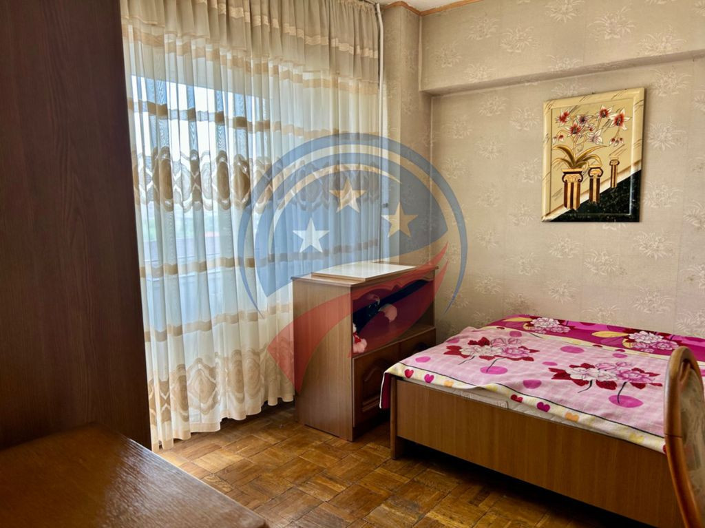 Apartament 3 camere decomandat, 2 băi, Ultracentral, eta...
