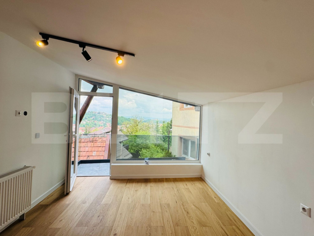 Casa de vanzare, 46 mp, ideal pentru investitie, zona Schei