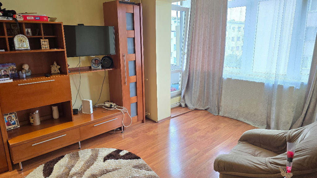 Casa D P E - 2024