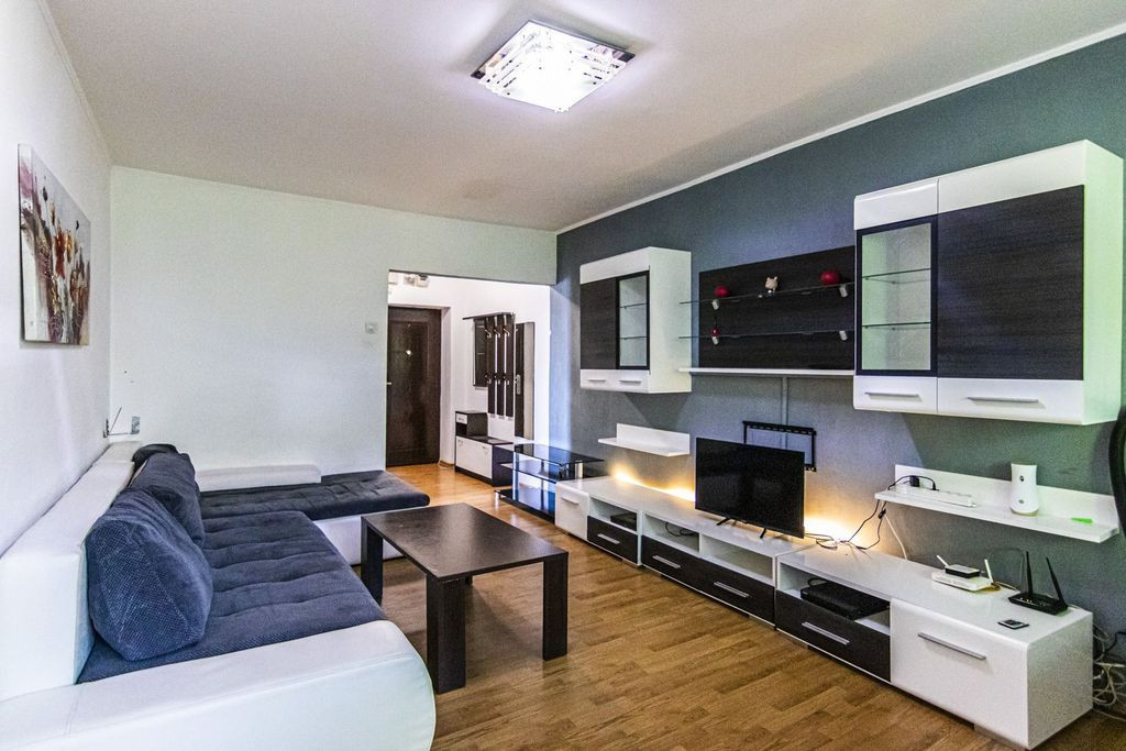 Drumul Taberei - Favorit, 3 camere, 2/10, mobilat, utilat...