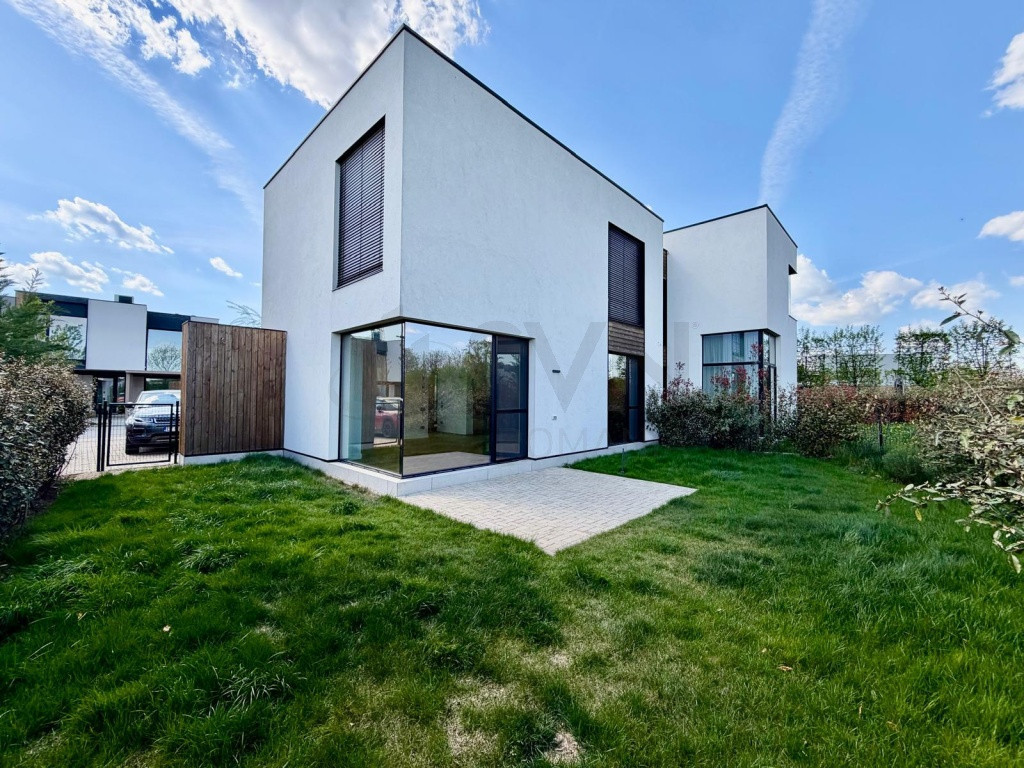 Vila Duplex 4 camere I Amber Forest I Tunari I De inchiriat