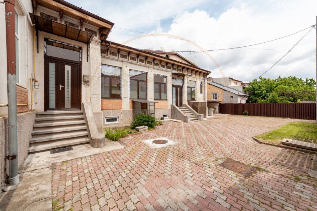 Casă interbelică ultracentrală | Bulevardul Republicii nr