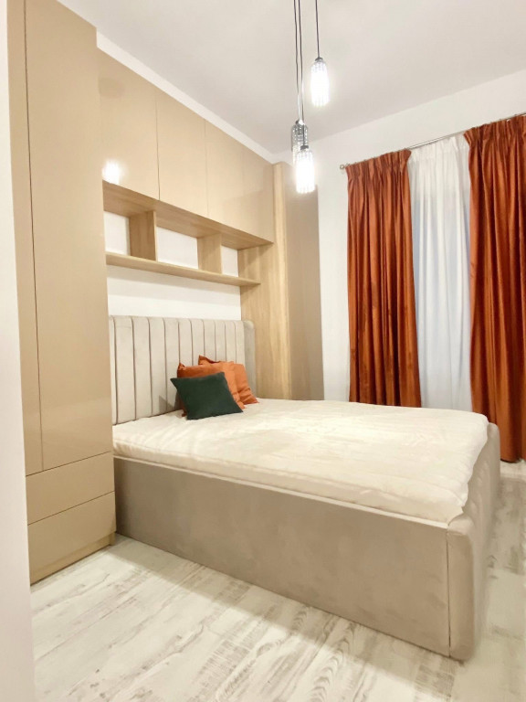 Berceni metrou biruintei 87 studio etaj 2