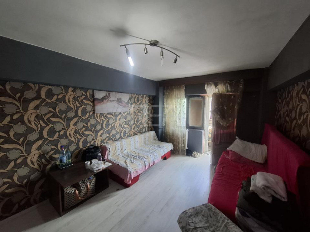 2 camere, 4/10, bloc 1986, 52 mp, anvelopat- Crangasi