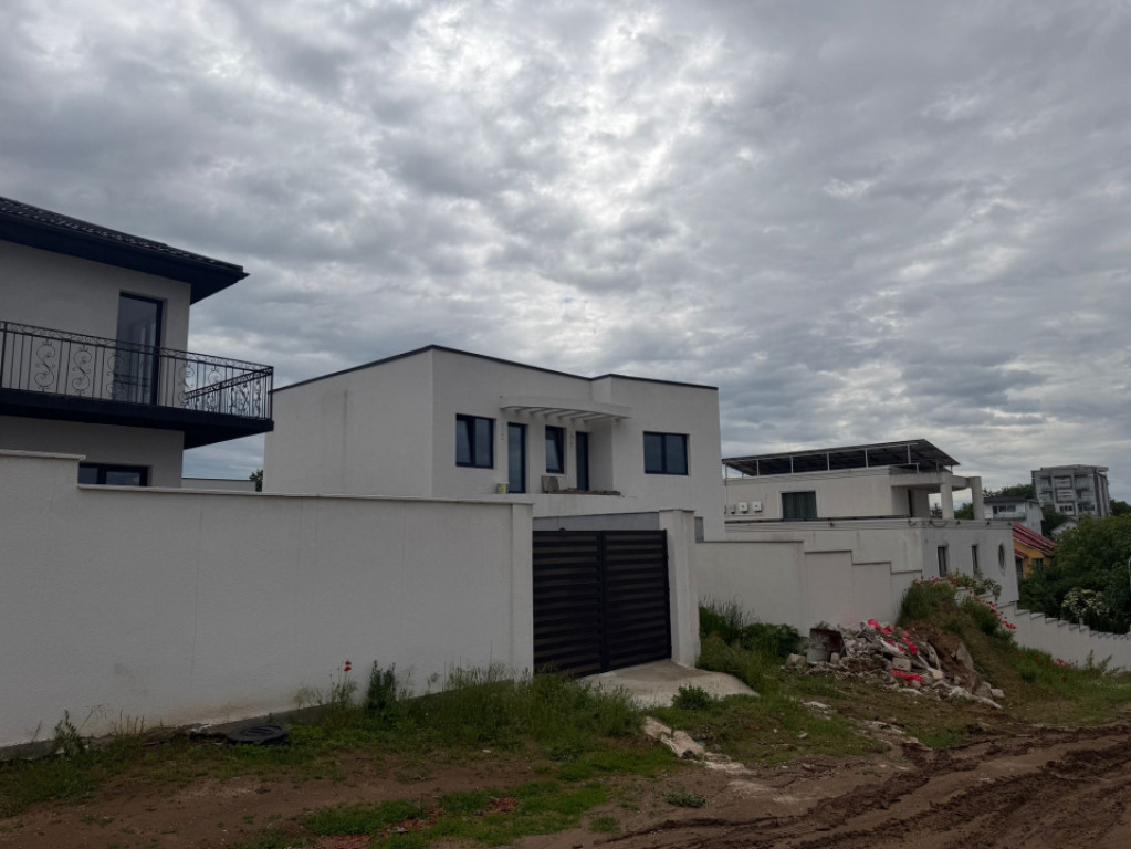 Casa P+1, 180 mp utili, teren 300 mp, zona Hanul Doctorului-
