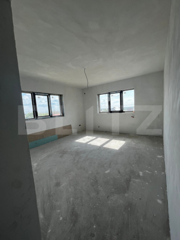 Casa de vanzare, 500 mp, zona Sendreni