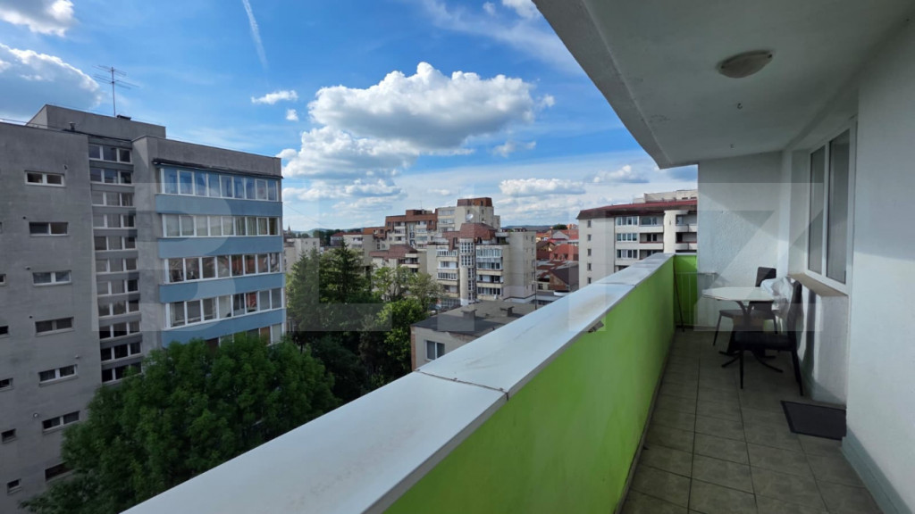 Apartament cu 2 camere de vânzare – zona centrală, - Zon
