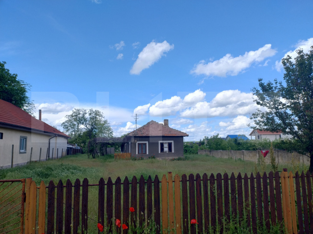 Teren cu casa demolabilă, 1362 mp, 16 m deschidere, zonaMal