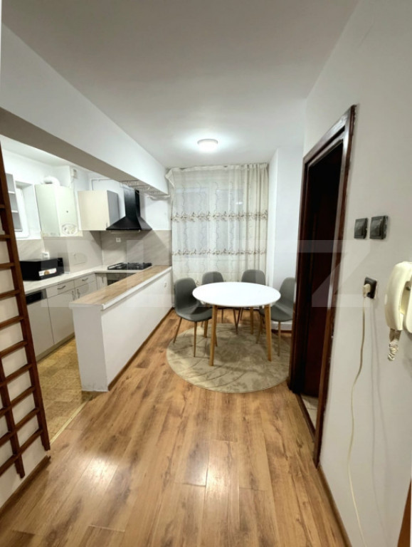 Apartament 3 camere, 60 mp, loc de parcare, zona Ultracentra