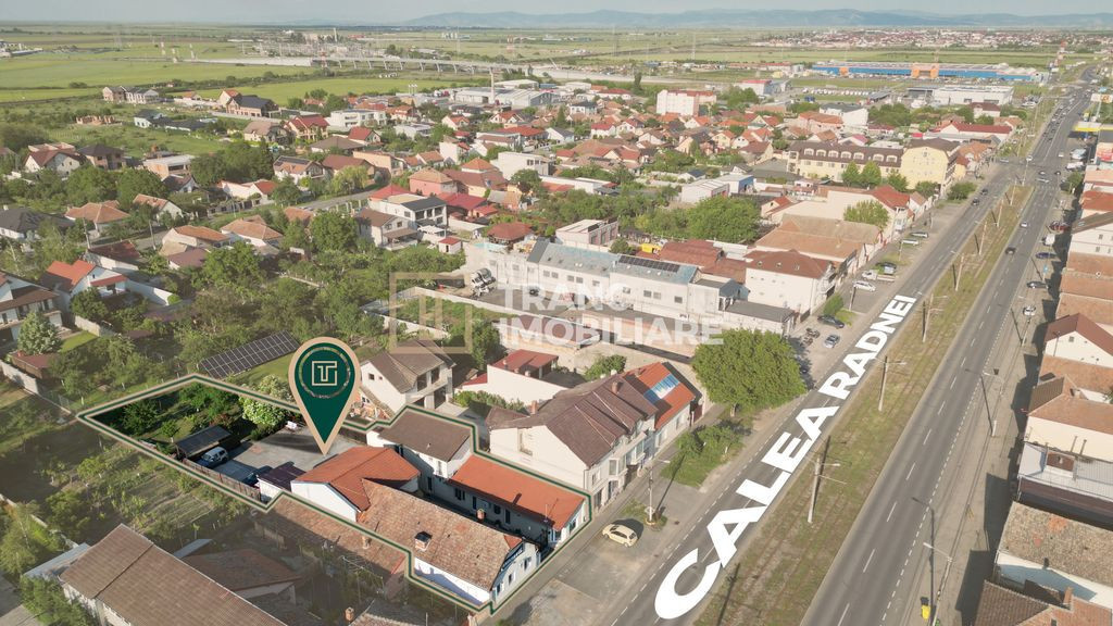 Casă generoasă cu 11 camere + spațiu comercial inclus ...