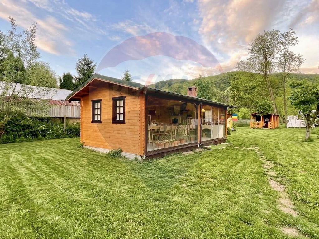 Proprietate de vis la munte | Foisor + Cabanuta | Utilita...