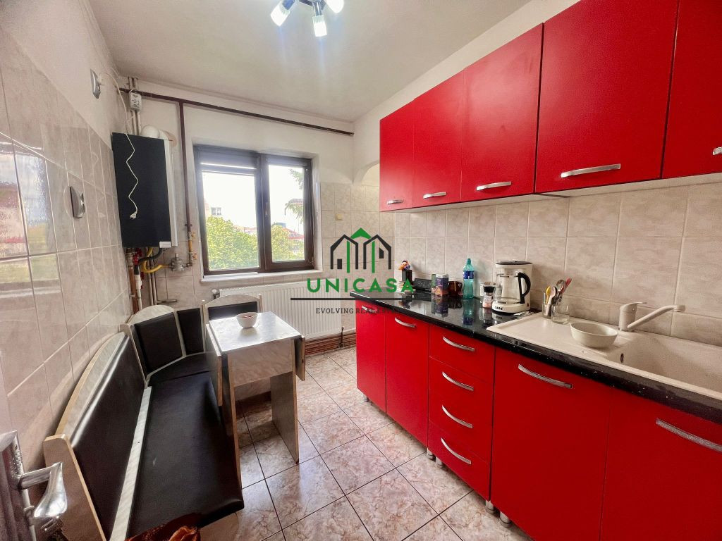 Apartament 3 camere/Nord|/Etaj 3/4 cu acoperis