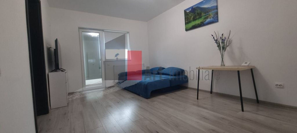Garsoniera de inchiriat-Aparatorii Patriei-cu centrala
