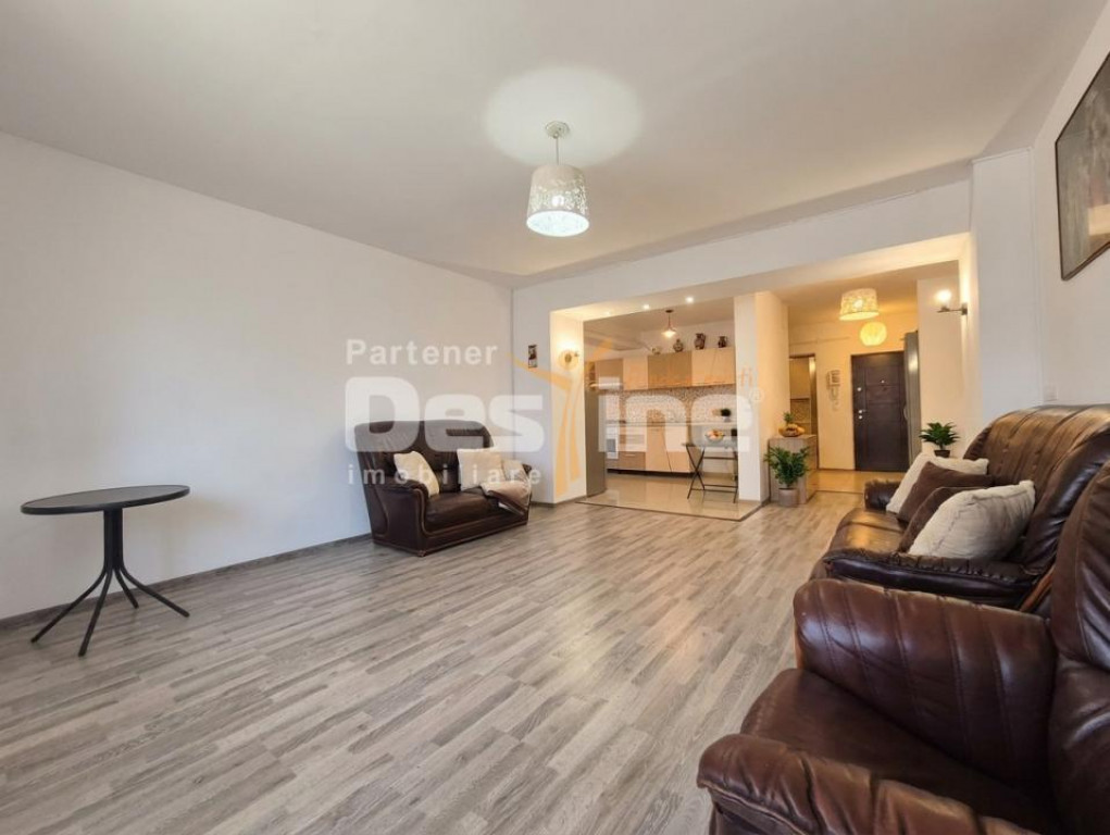 Apartament 3 camere I bloc nou I etaj 2/4 I vedere lac I Str