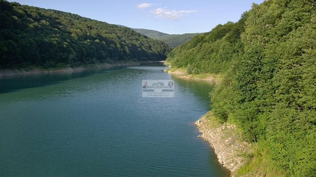 Teren intravilan | Malul lacului | Teșila – Valea Doft...