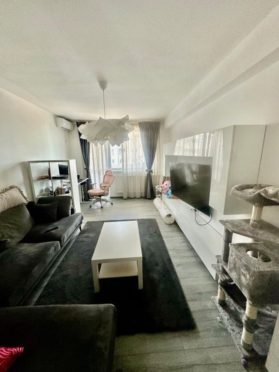 Apartament 2 camere,suprafata generoasa,loc parcare subteran