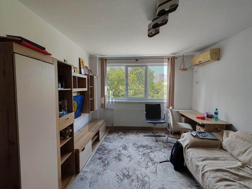 Apartament 3 camere, str Emil Racovita/Metrou Aparatorii ...