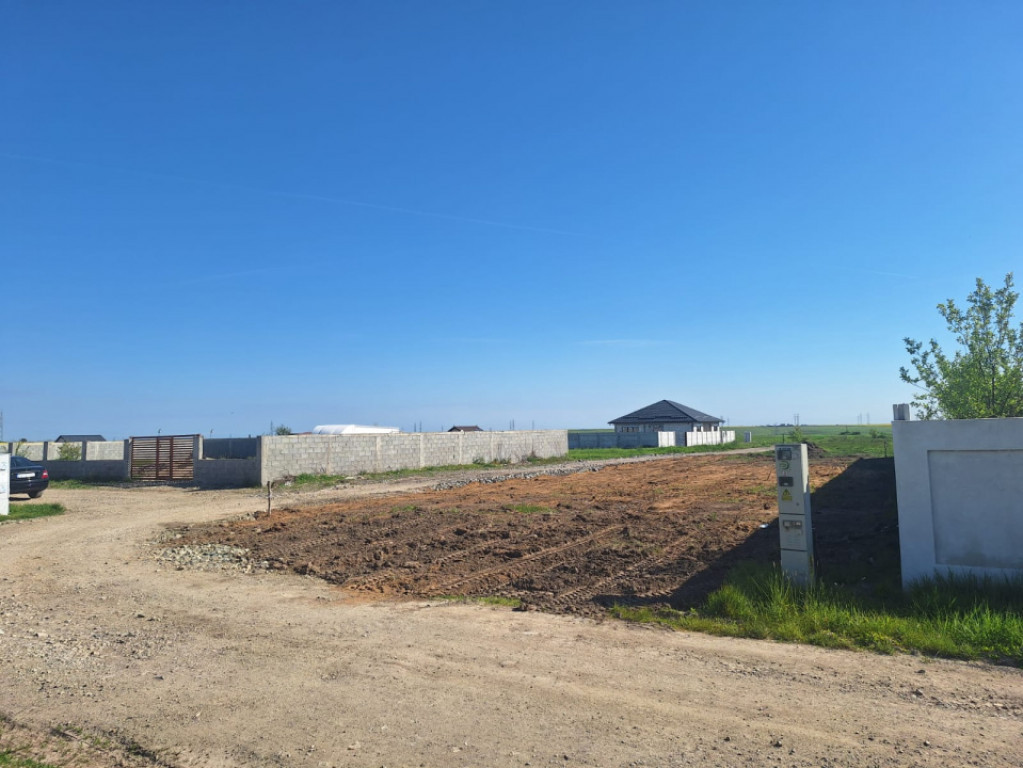 Teren intravilan 502 mp – ideal construcție sau investiț