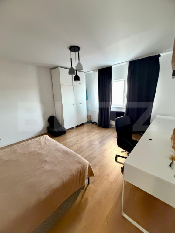Apartament 3 camere, 76 mp, decomandat, 2 bai, zona Bucurest