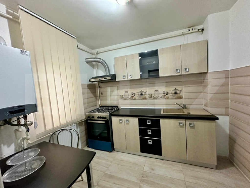 Apartament 3 camere, 67 mp, zona Teilor
