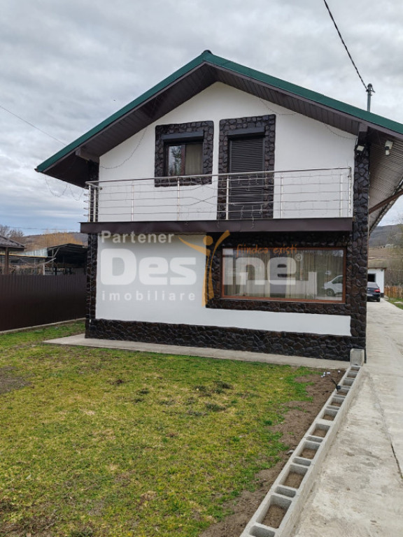 Casa parter+mansarda si teren in Lipovat, Vaslui