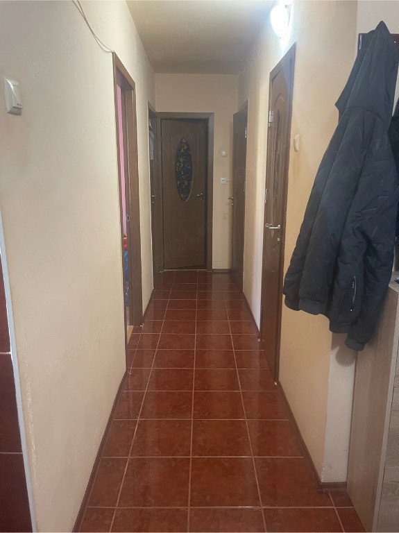 Apartament 3 camere zona NOUA