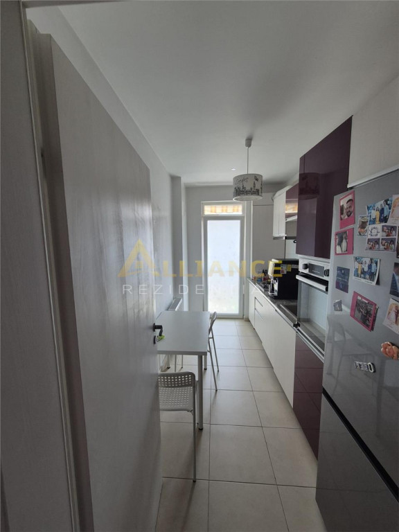 Sector 4 Apartament 3 Camere