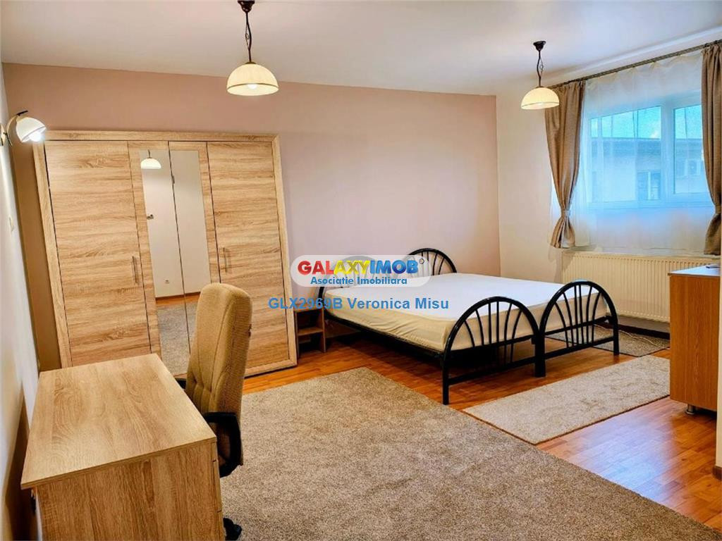 Studio de inchiriat 50mp / loc parcare/ curte / 1 Decembrie
