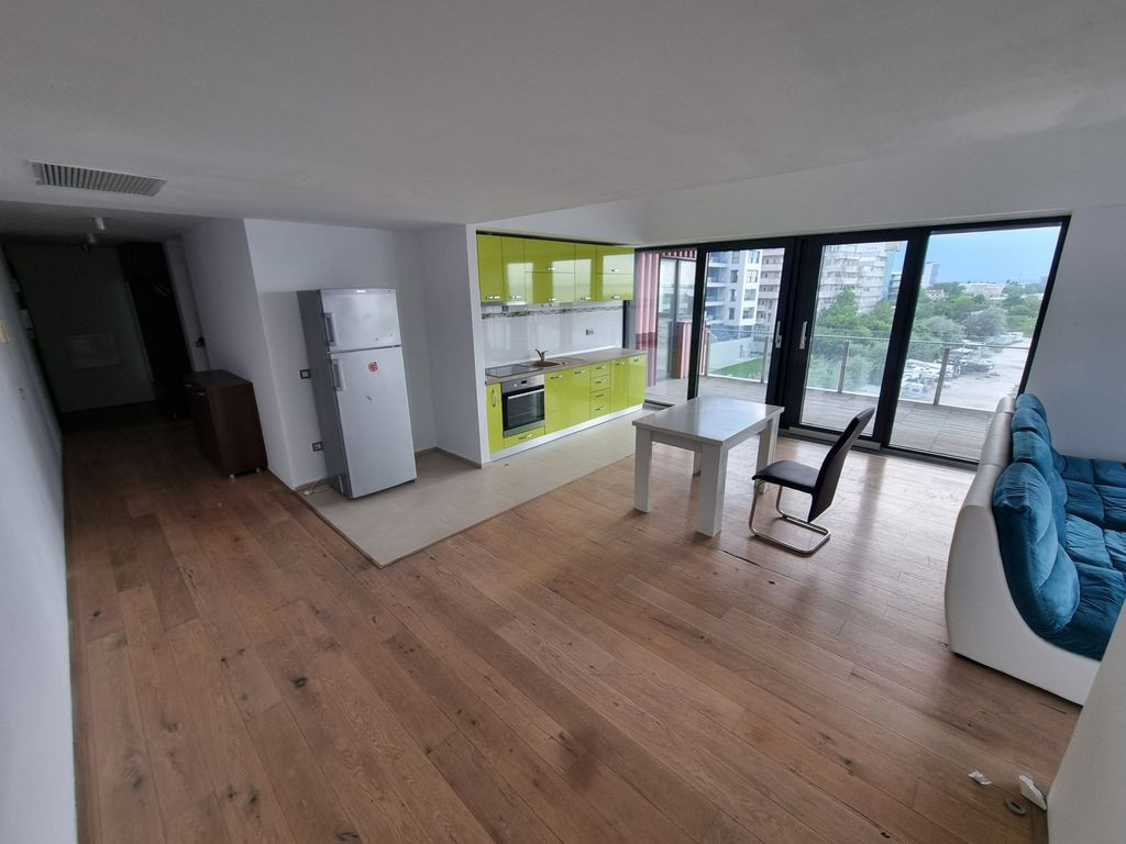 Apartament 2 camere zona Faleza Nord(vedere superba catre...