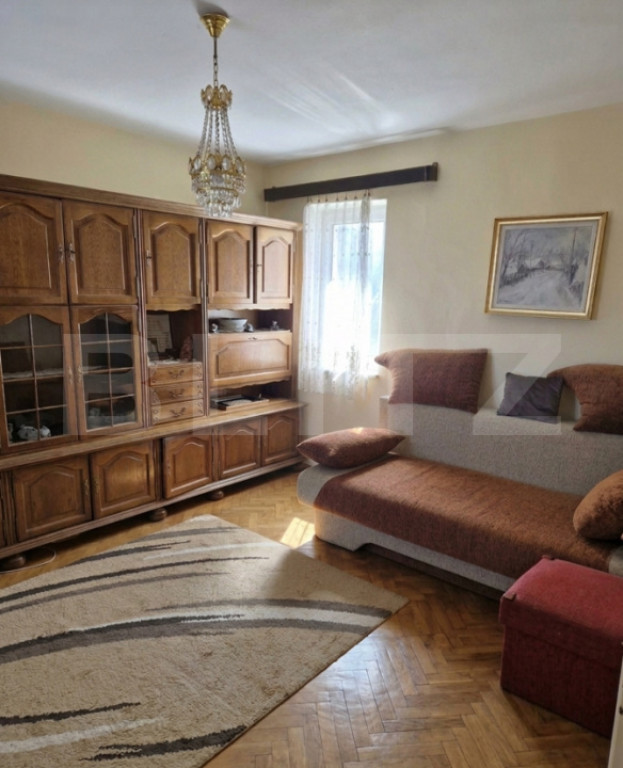 Apartament 3 camere, terasa 25 mp, parcare, zona Vivo