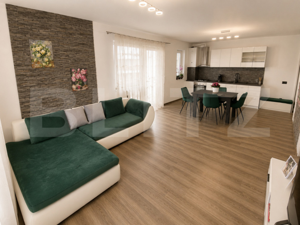 Apartament 2 camere, etaj intermediar, la cheie, balcon, zon