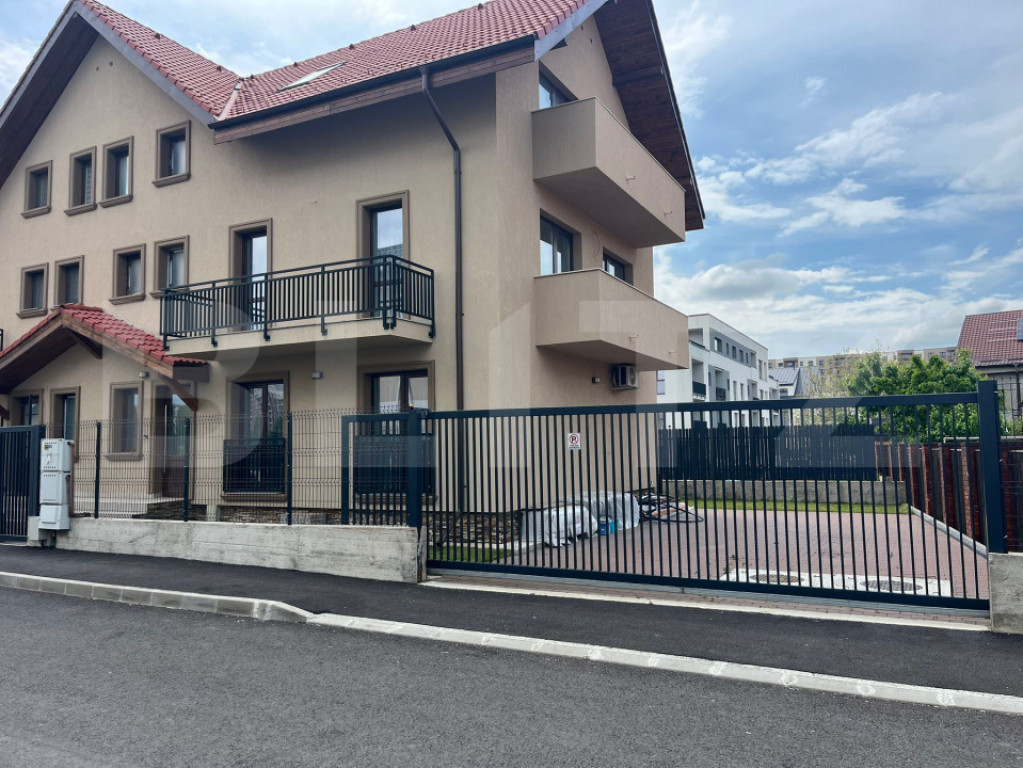 Apartament 2 camere la vilă – spațios, decomandat, lini?