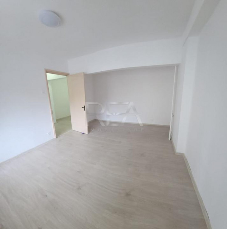 Garsoniera bloc 2018 | Brancoveanu Tower - aproape metrou