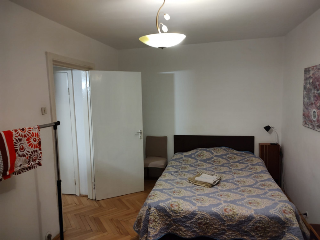 Apartament de inchiriat cu 3 camere Disponibil