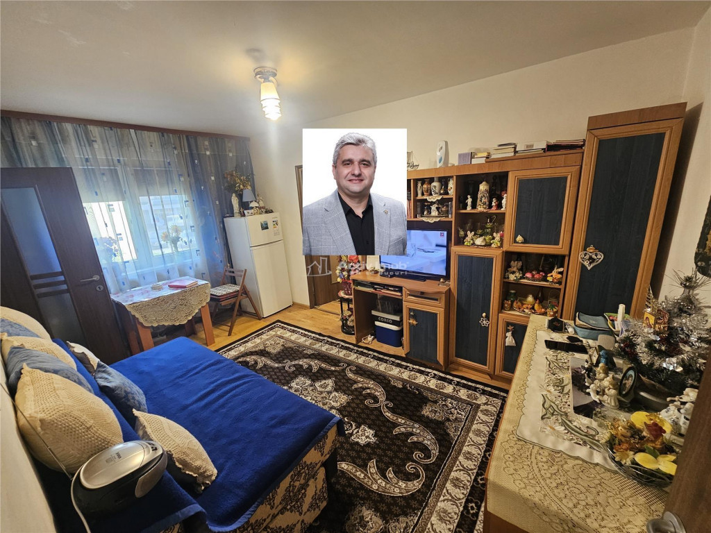 Resita, 2 Cam. Mobilat Utilat, Et. 1, Micro 2