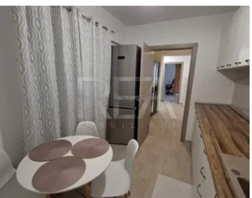 Ap 2 camere decomandat - parcare subterană inclusa- central