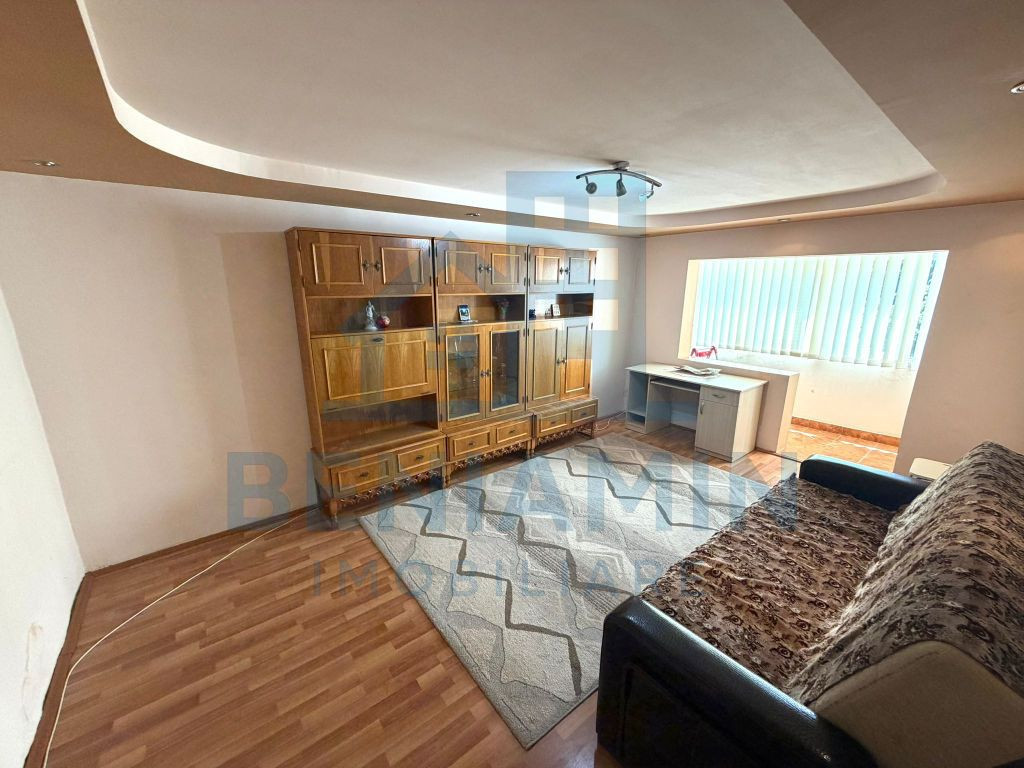 3 camere decomandat etaj 3 Bigul Nou -centrala -72mp