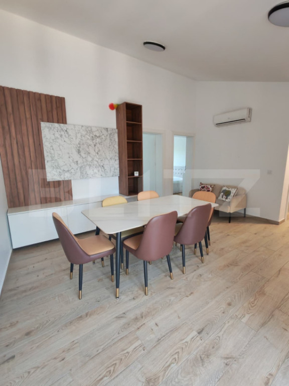 Apartament 3 camere de inchiriat si parcare inclusa, zona Bu