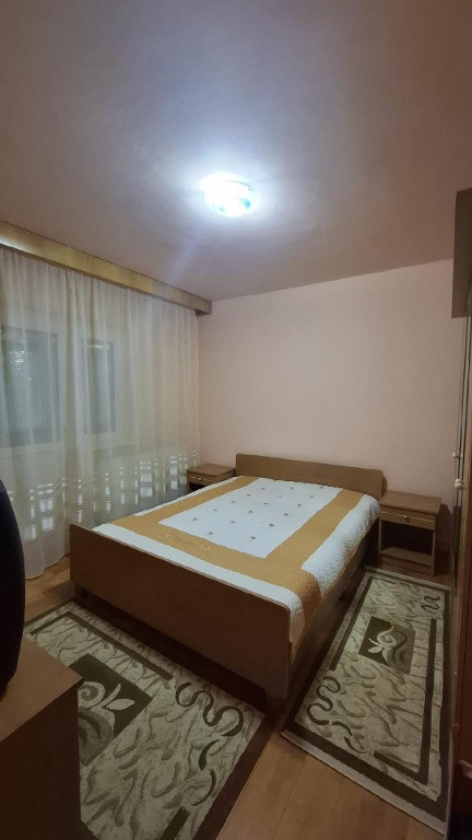 Închiriez apartament cu 2 camere în Brăila zona Barieră - Catedrală
