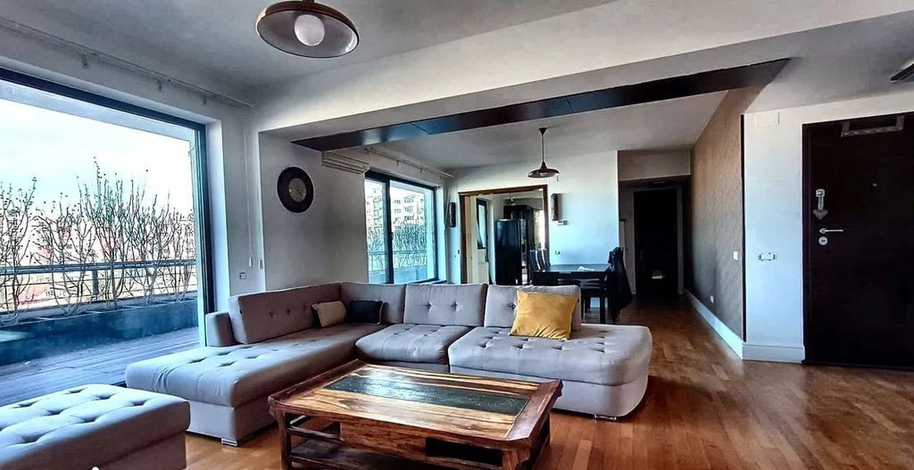 Penthouse 4 camere | terasa 80 mp | Domenii | Turda