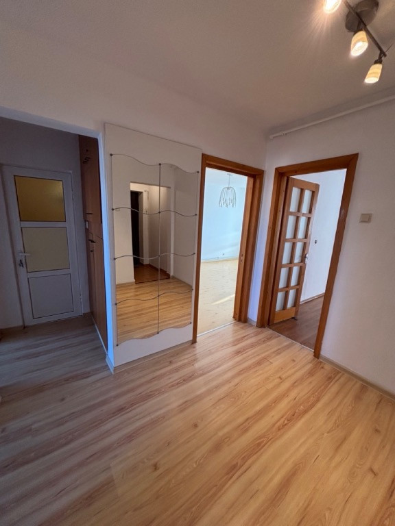 Apartament 3 camere, str. Mioritei, Bacau