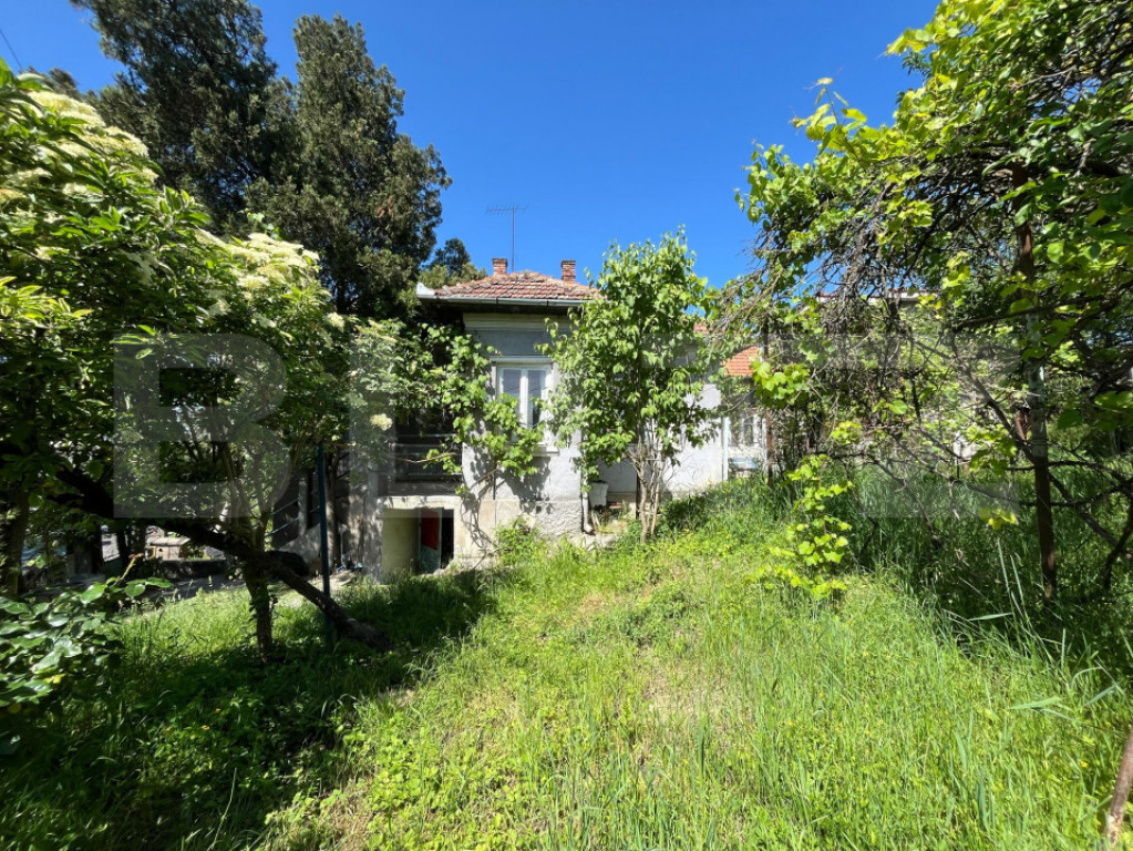 Casa individuala, 110 mp + 648 mp teren - Dambu Rotund