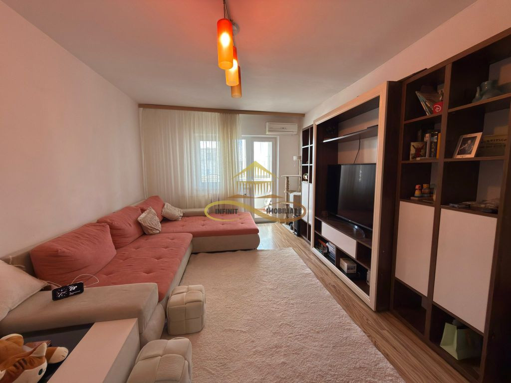 Apartament 2 camere renovat mobilat de vanzare in Bacau