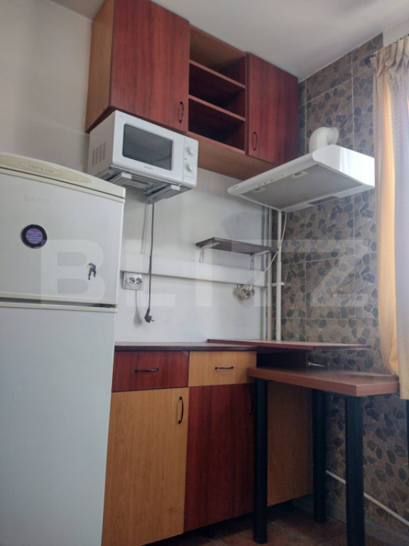 Garsonieră practică | 11 mp| etaj intermediar