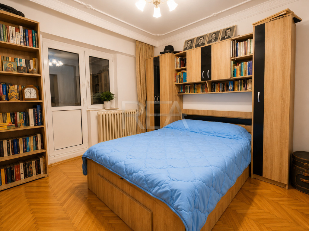 2 camere Unirii decomandat, et. 1, an 1993, 62 mp, renovat